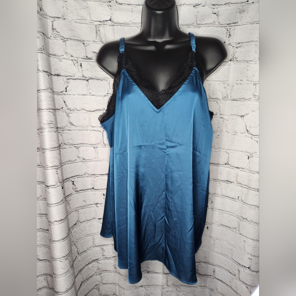 Torrid NWT Satin Lace Trim Cami Size‎ 1 - 14 / 16